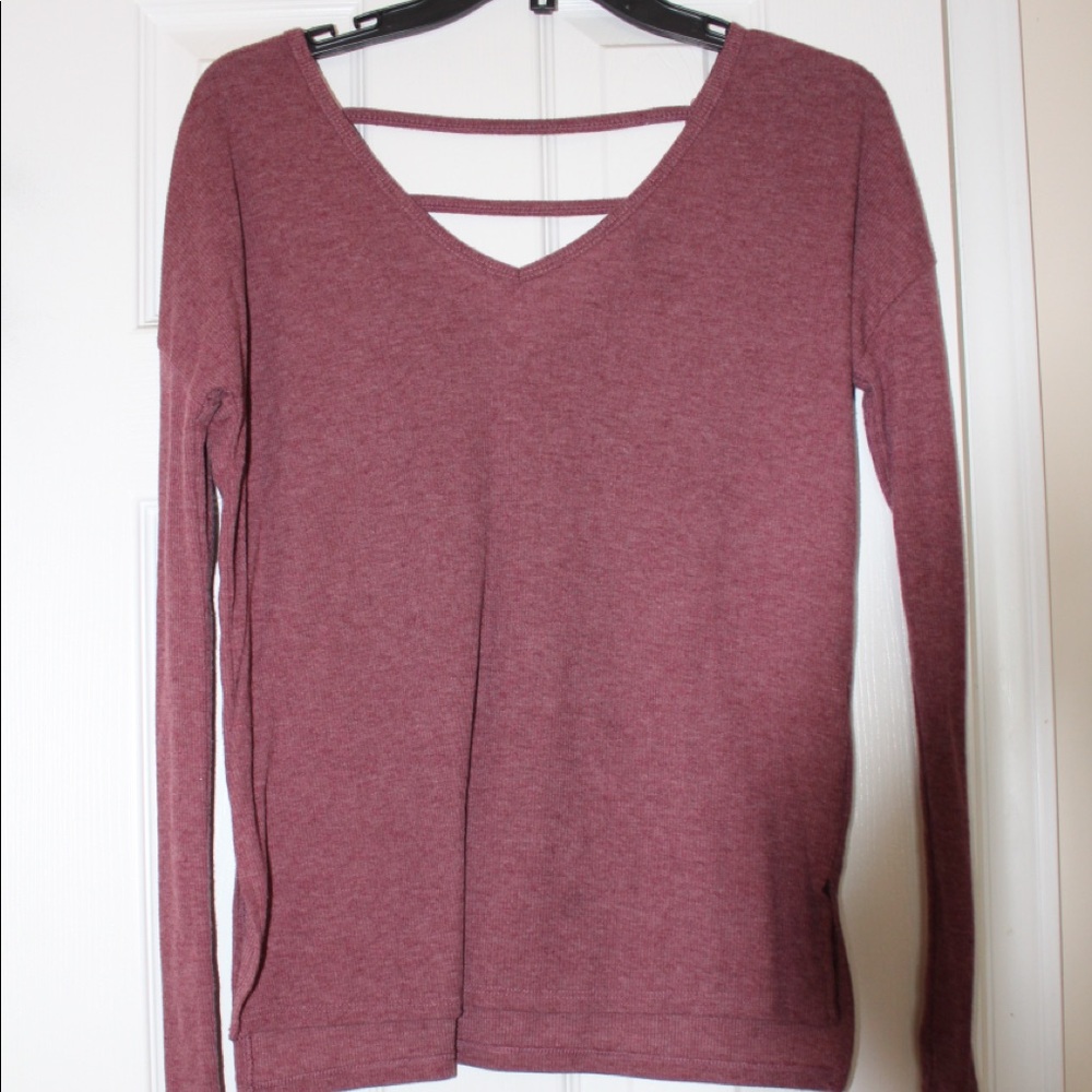 Purple long sleeve shirt w/ exposed part of back!✨